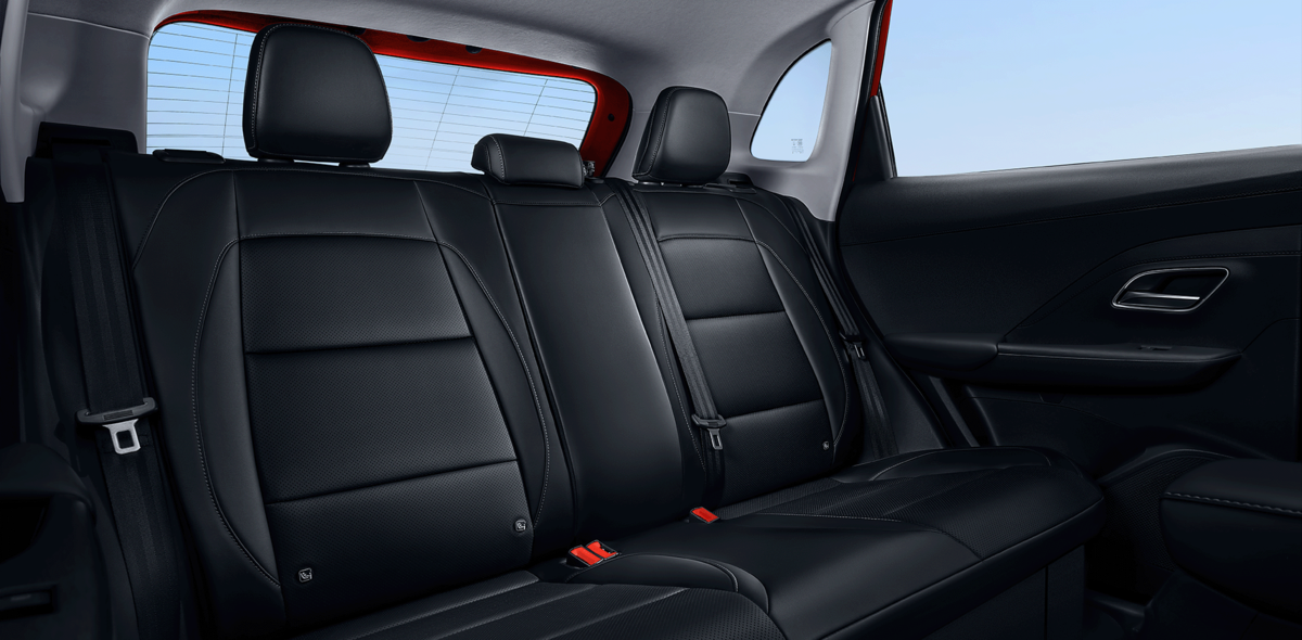 MG ZS, Blick in den Fond, schwarze Sitze